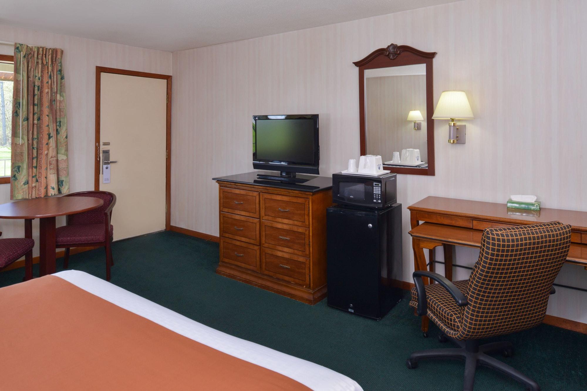 Americas Best Value Inn Платсбърг Екстериор снимка
