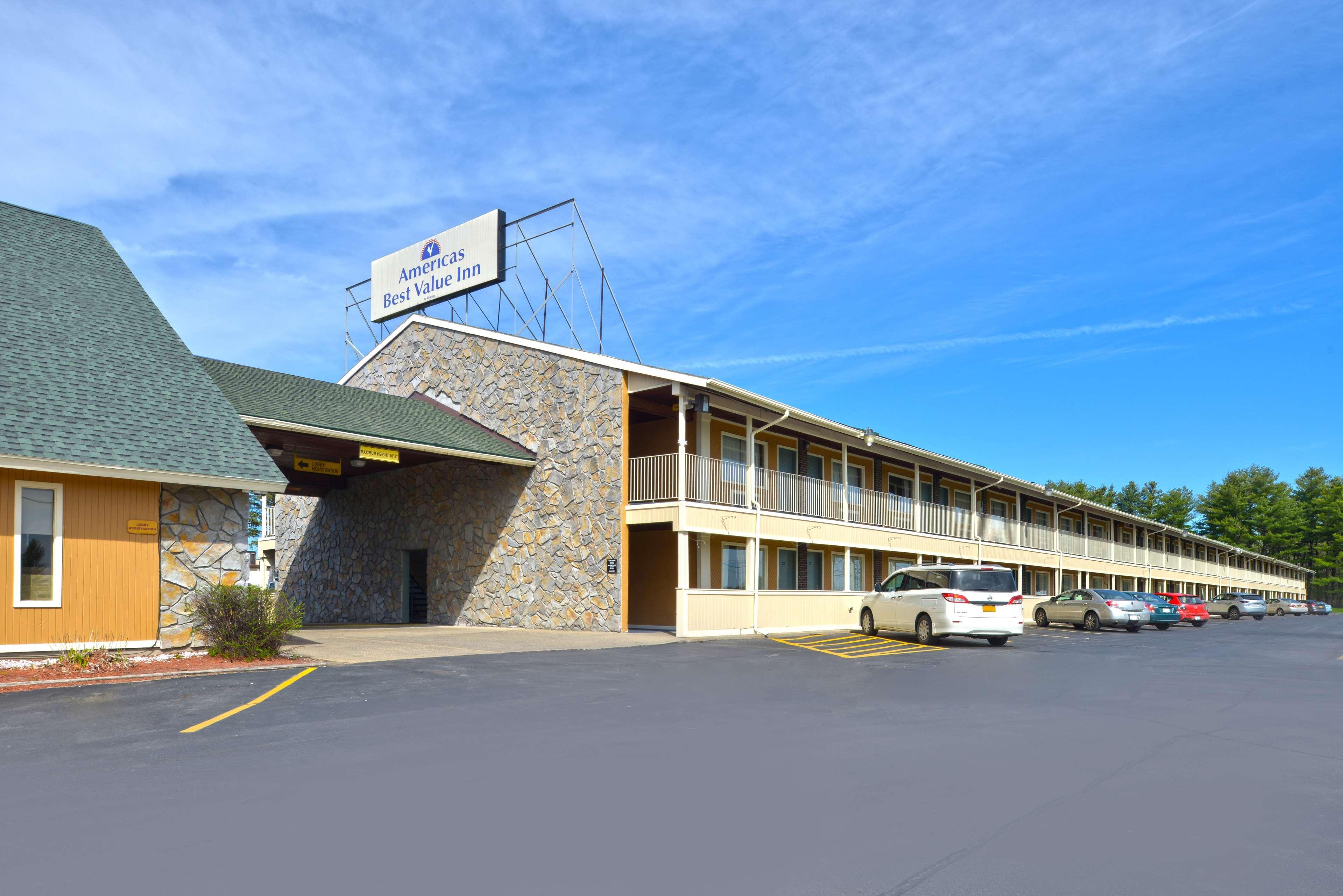 Americas Best Value Inn Платсбърг Екстериор снимка