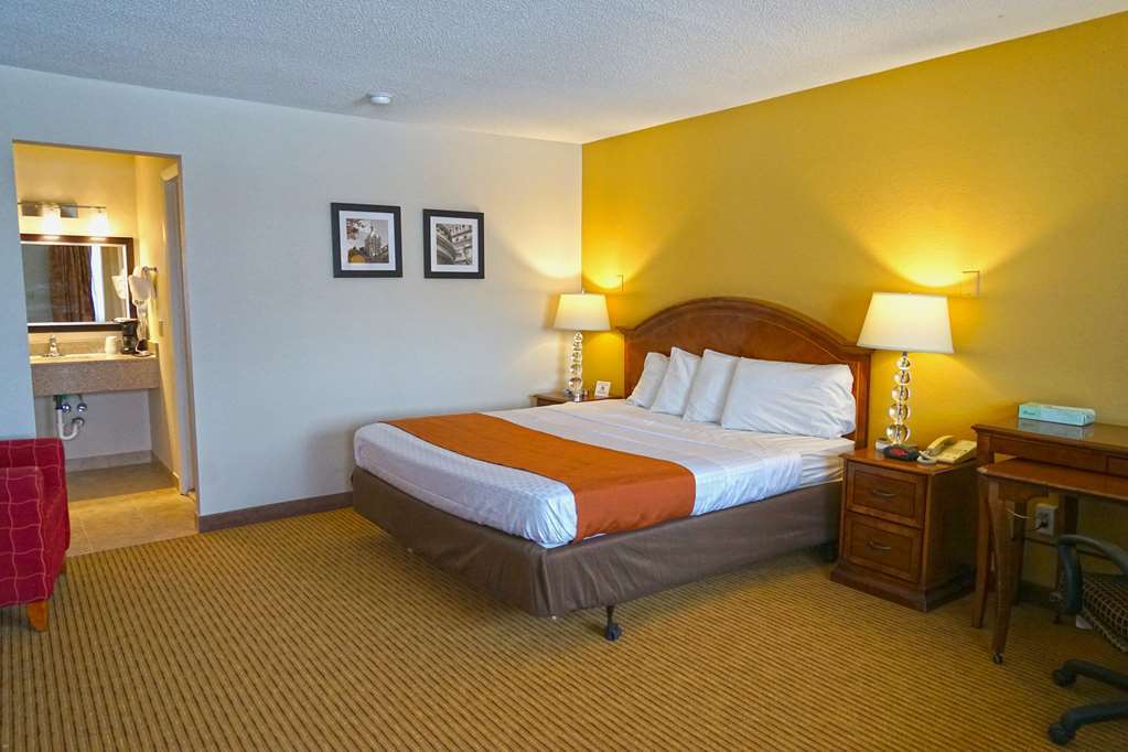 Americas Best Value Inn Платсбърг Стая снимка
