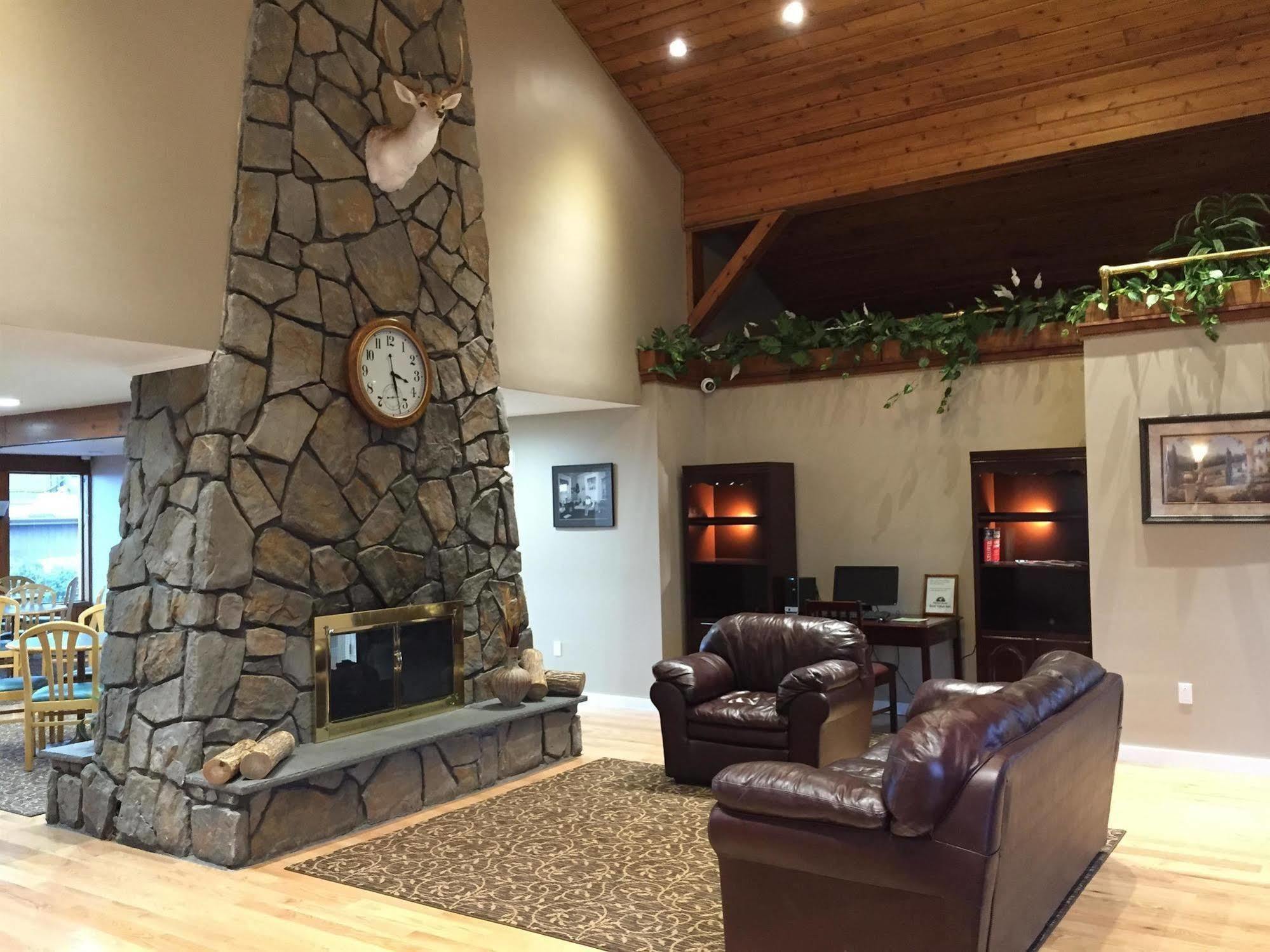 Americas Best Value Inn Платсбърг Екстериор снимка